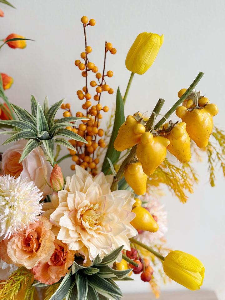 金玉满堂 Opulent Prosperity Arrangement In The Vase (1-sided)