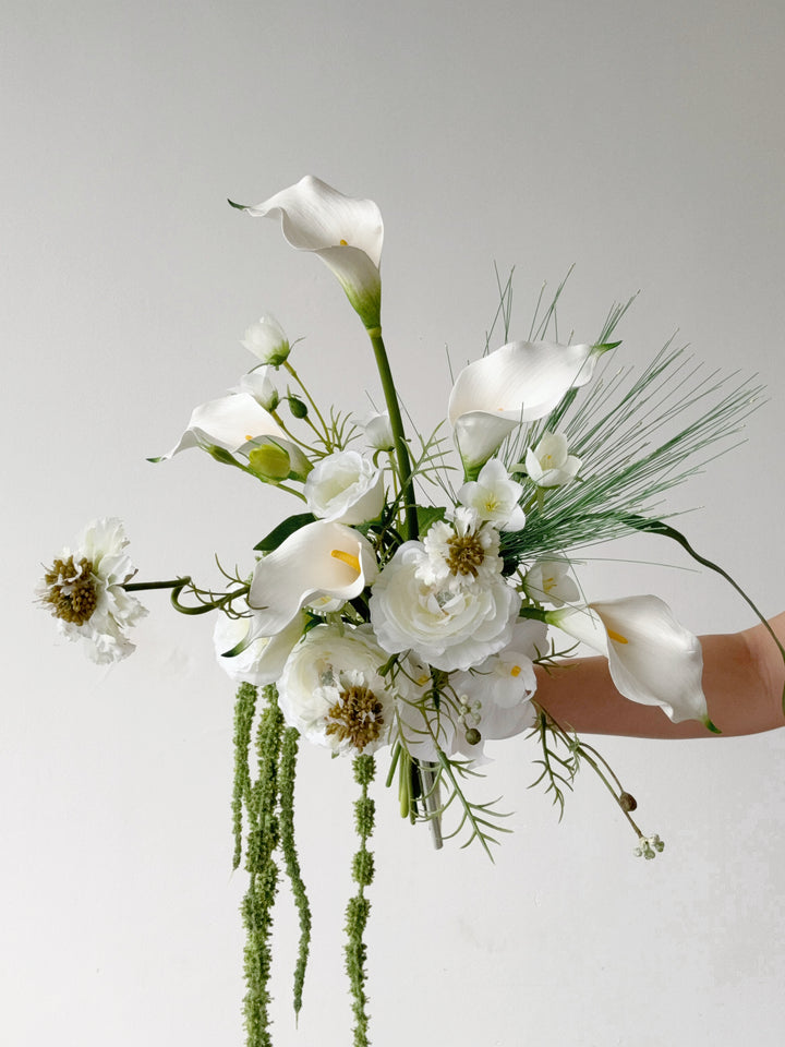 Whispering Calla Garden Bouquet (1-sided)