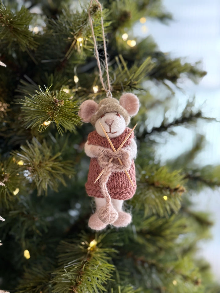 Little Knitter Mouse Ornament