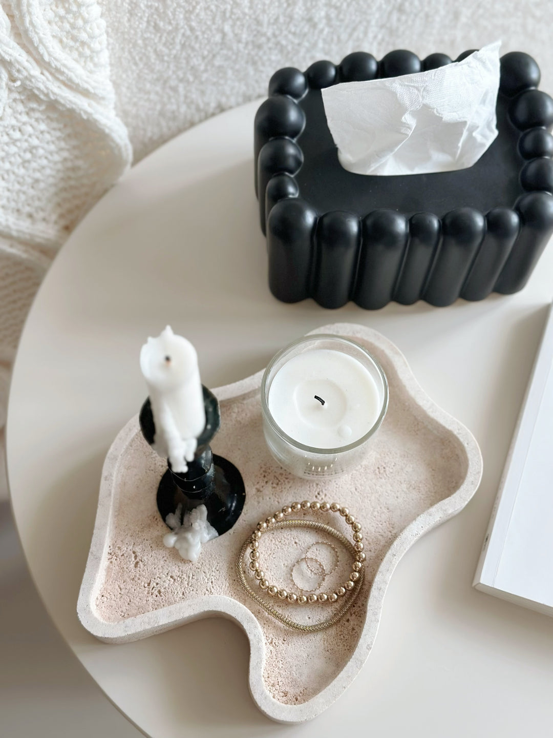 PRE-ORDER (9-15 May): Contour Elegance Travertine Tray