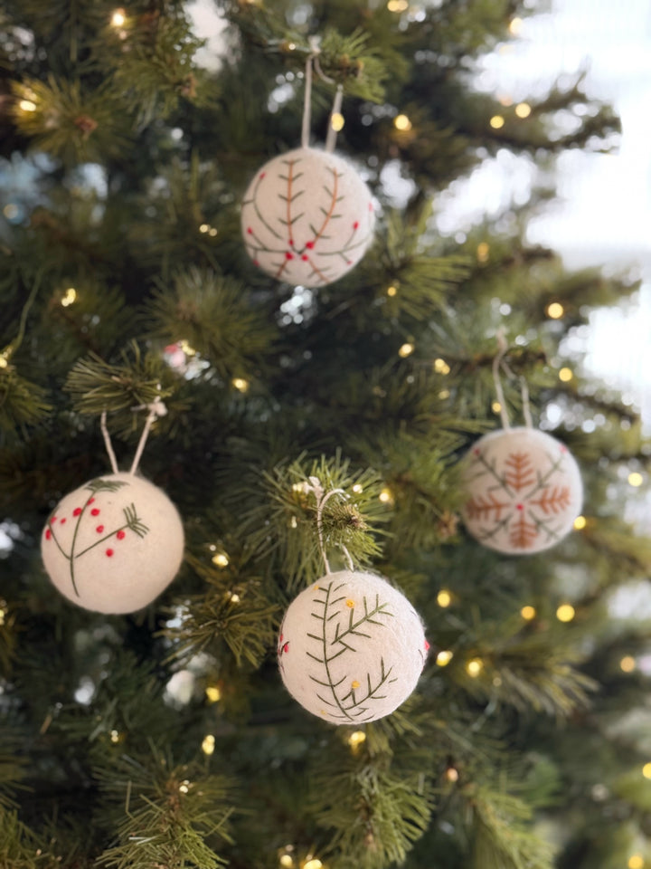 PRE-ORDER (19-23 Oct): Winter Botanicals Embroidered Felt Baubles (set of 4)