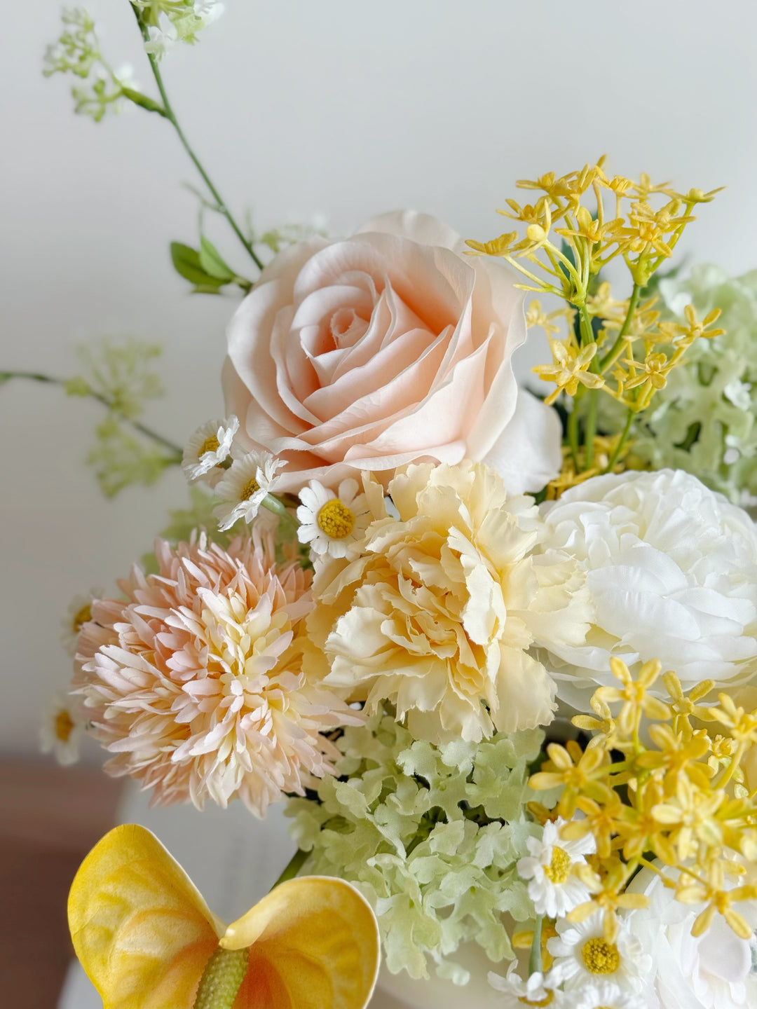 Golden Daybreak Bloom in the Pot (1-sided)
