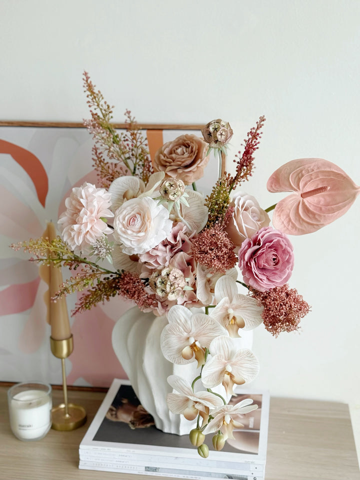 PRE-ORDER (19-22 May): Rosé Sculptura Bloom in the Vase (1-sided)