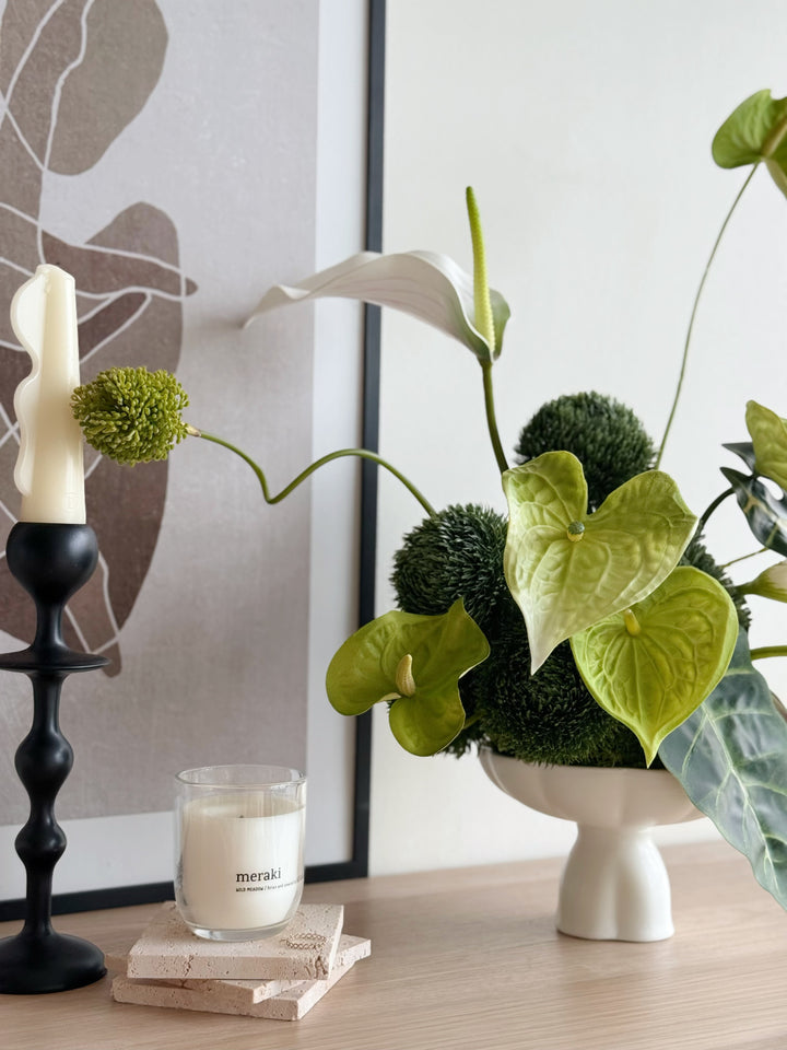 Sculpted Verdure in the Pedestal (1-sided)