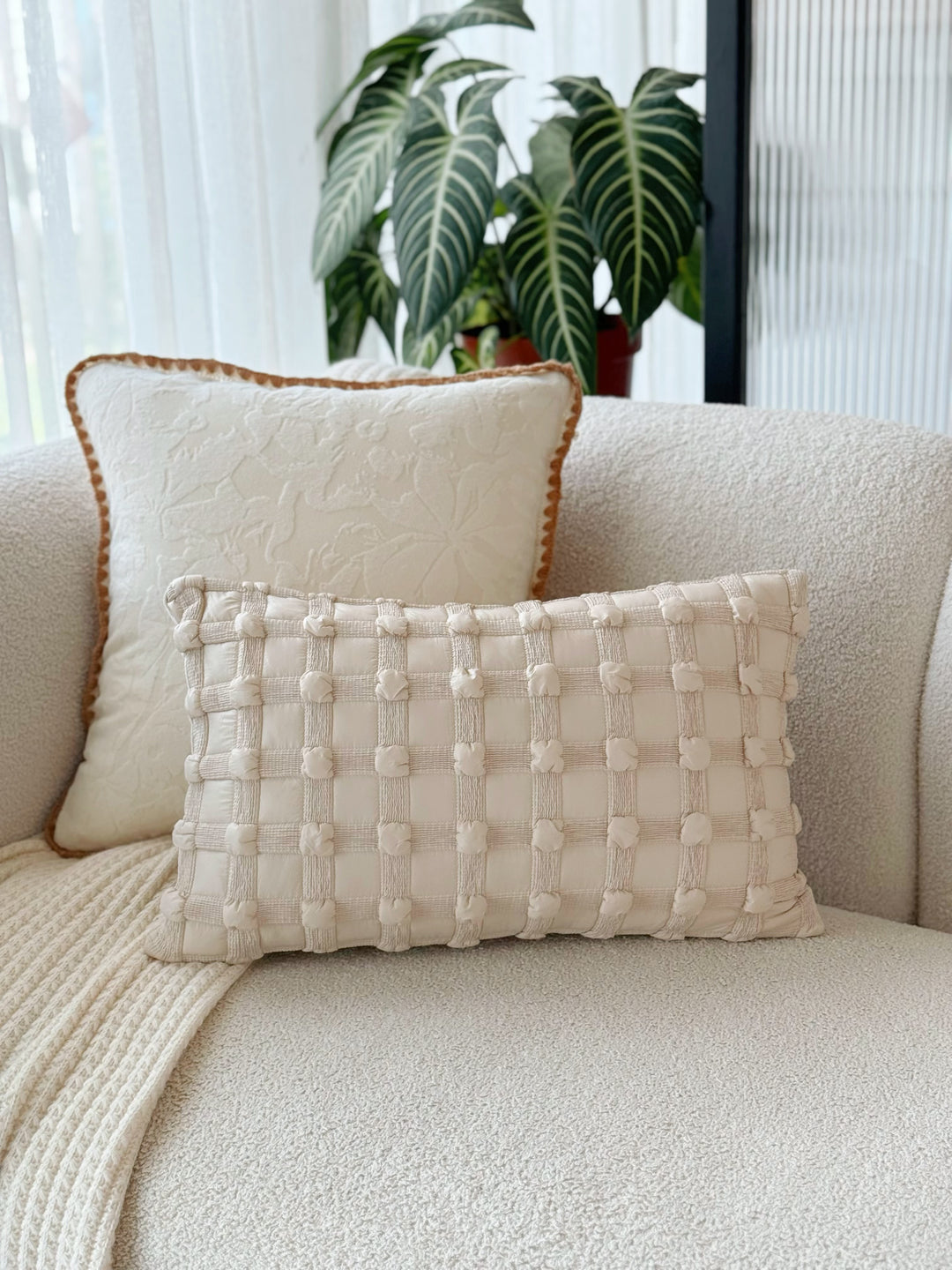 Bubble Grid Cream Latte Waist Cushion Cover