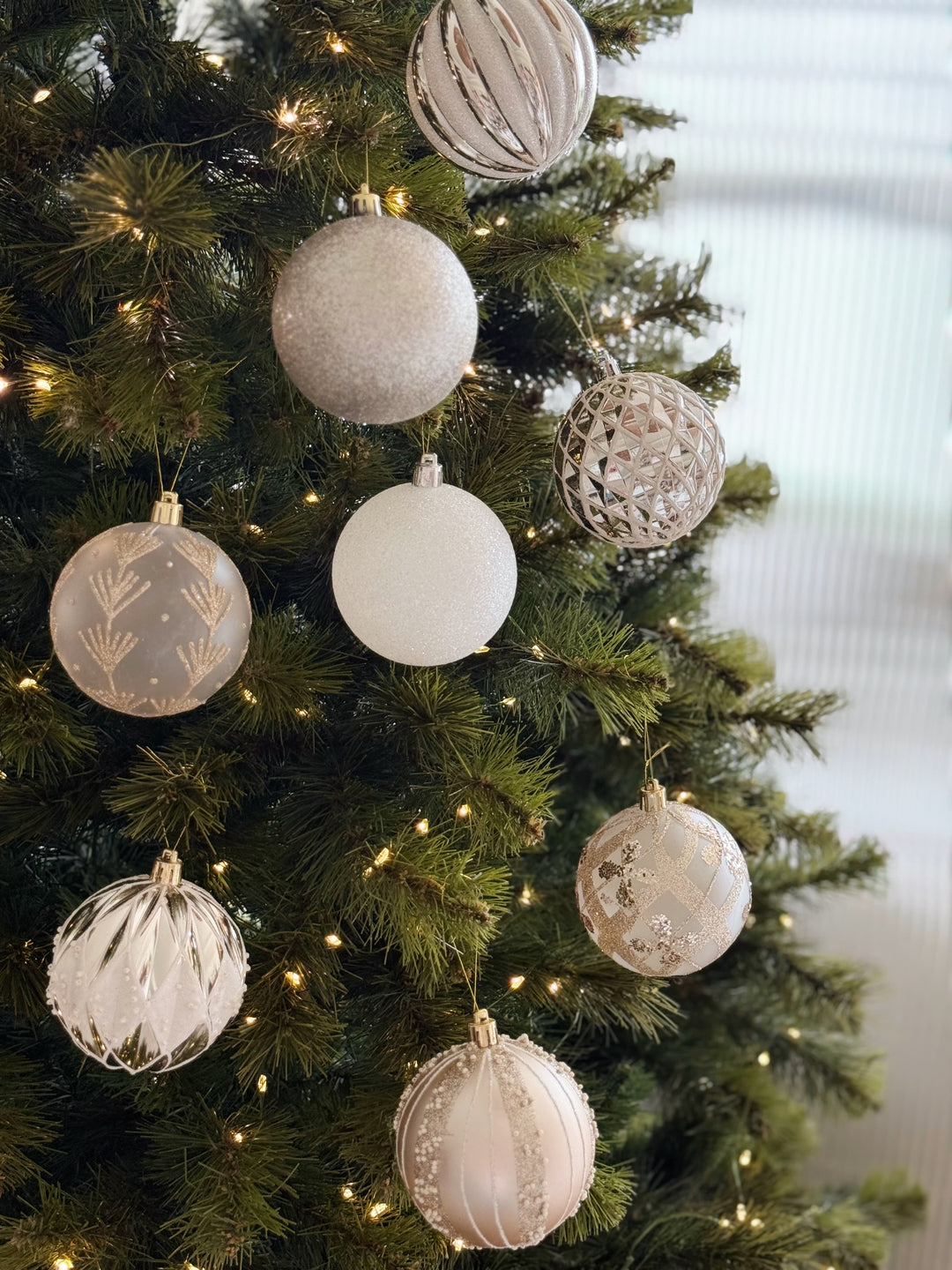 Winter Radiance 8cm Bauble Set (Set of 8)