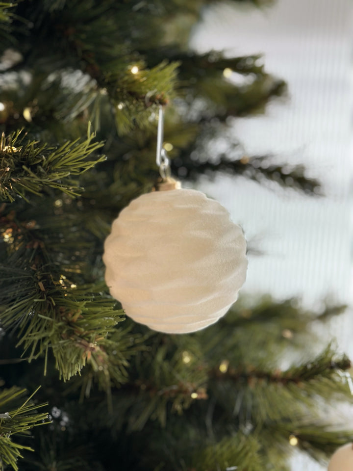 PRE-ORDER (17-23 Oct): Velvet Cream Elegance Bauble Set (pack of 14)