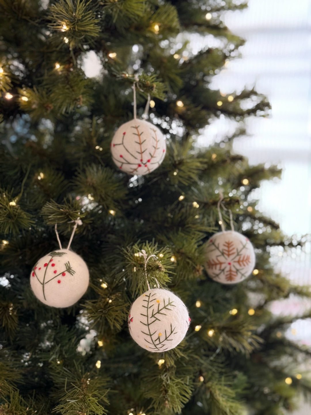 PRE-ORDER (19-23 Oct): Winter Botanicals Embroidered Felt Baubles (set of 4)