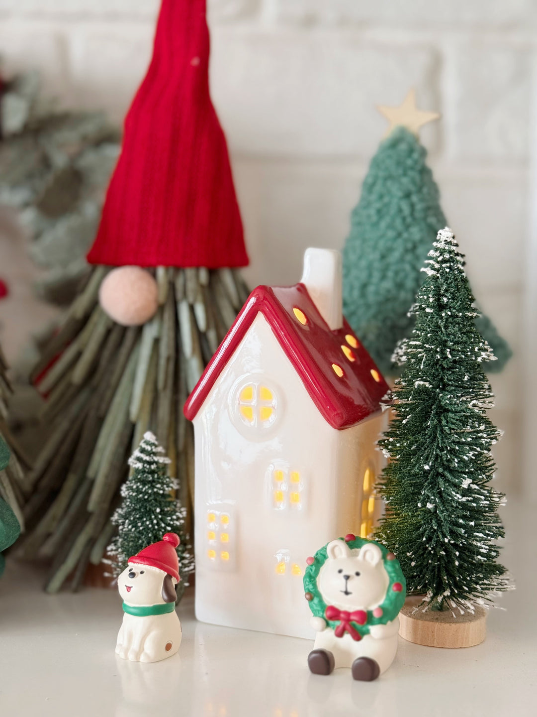 PRE-ORDER (26-30 Oct): Red Roof Light-Up Porcelain Village Collection (4 options)