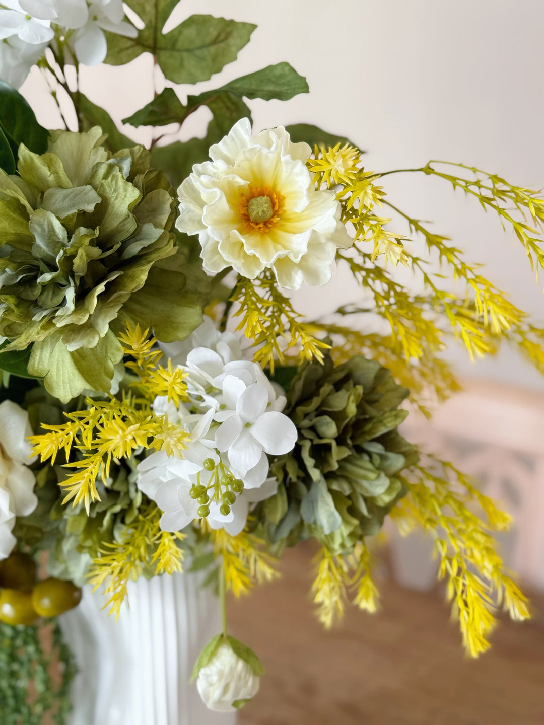Verdant Light Bloom in the Vase (1-sided)