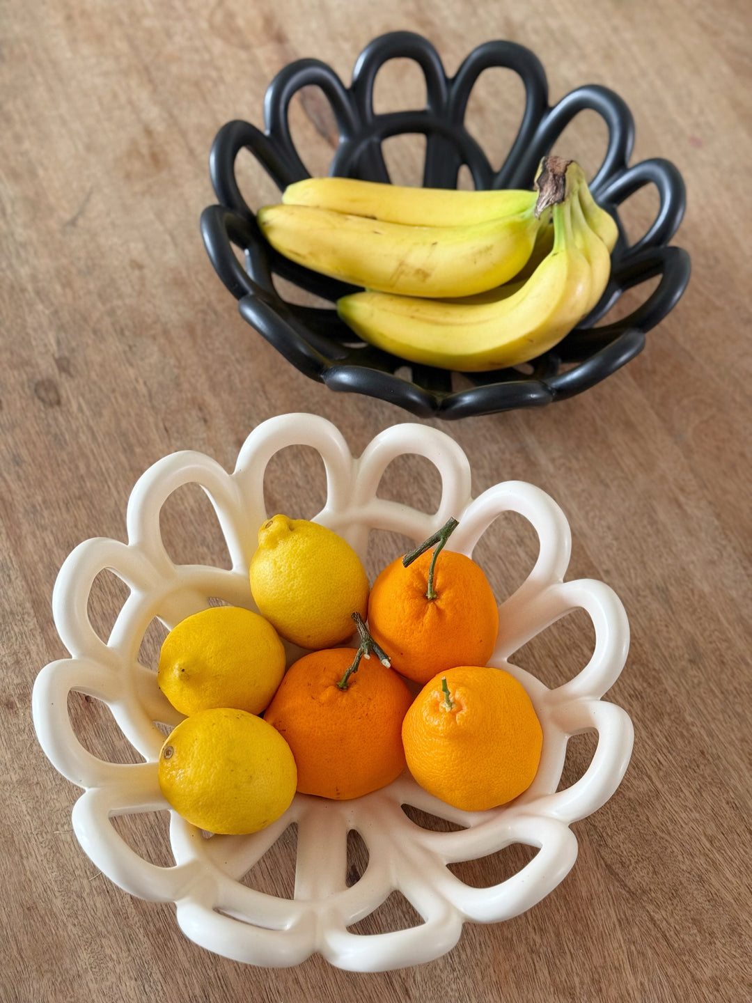 Bloom Loop Porcelain Basket (2 colours)