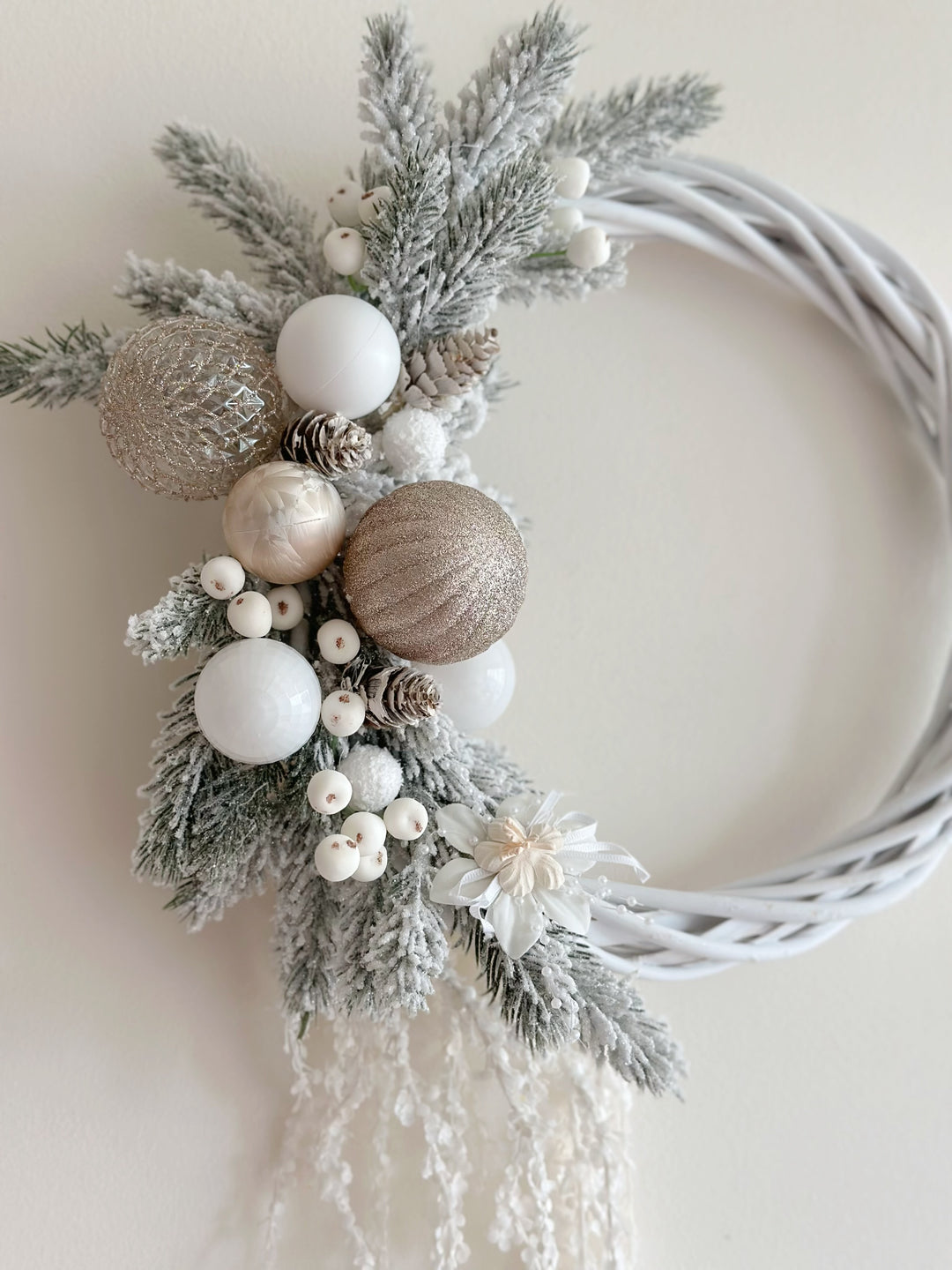 PRE-ORDER (14-20 Oct): Frosted Elegance Wreath