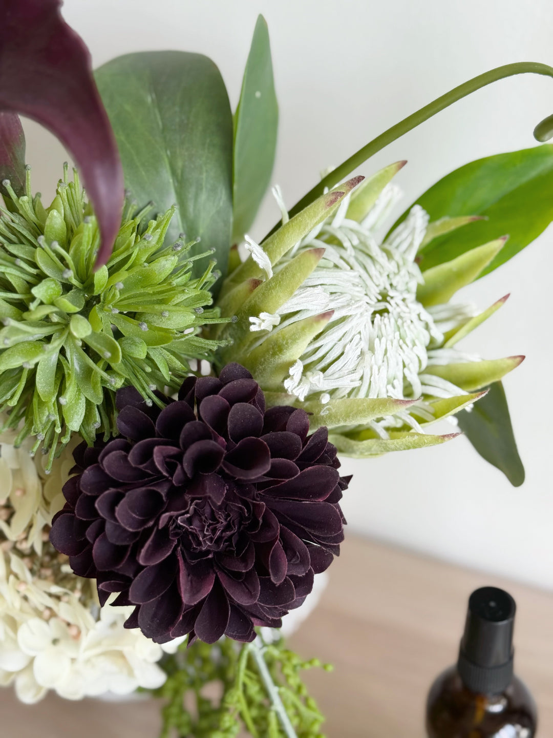 Midnight Verdure Cascade In The Vase (1-sided)