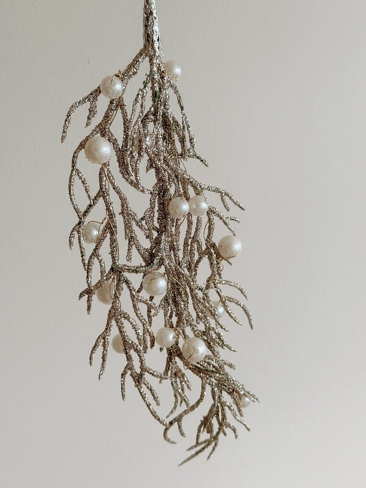 PRE-ORDER (16-20 Oct): Glittered Pearl Leaf Hanging Ornament