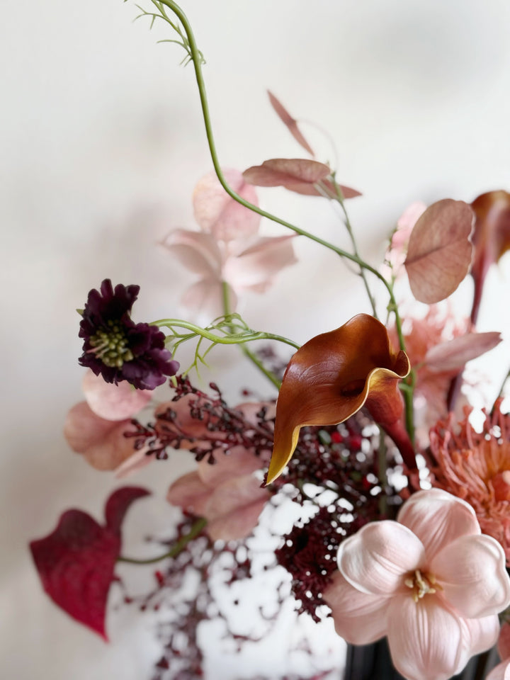 Blush Nocturne Bloom in the Vase (2-Sided)