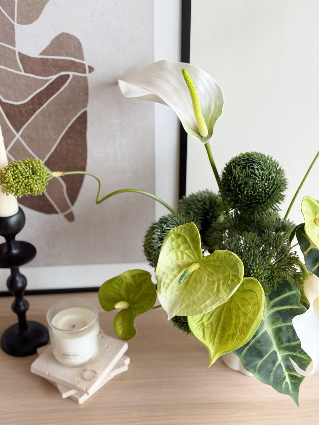 Sculpted Verdure in the Pedestal (1-sided)