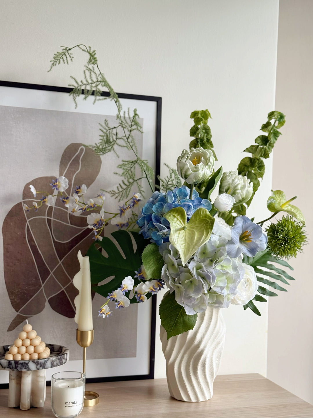 Azure Verdelle Bloom in the Vase (1-sided)