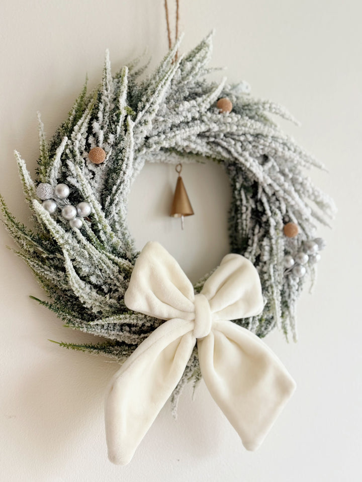 Snowfall Wishes Christmas Wreath