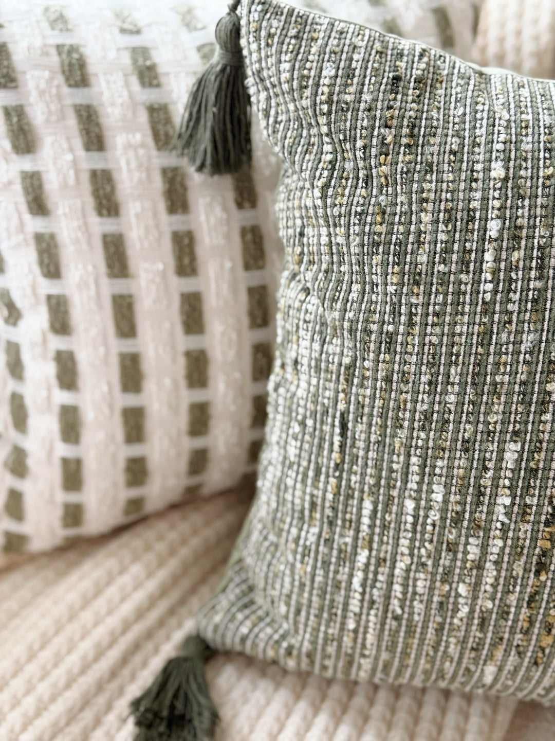 Verdant Weave Tassel Cushion Cover