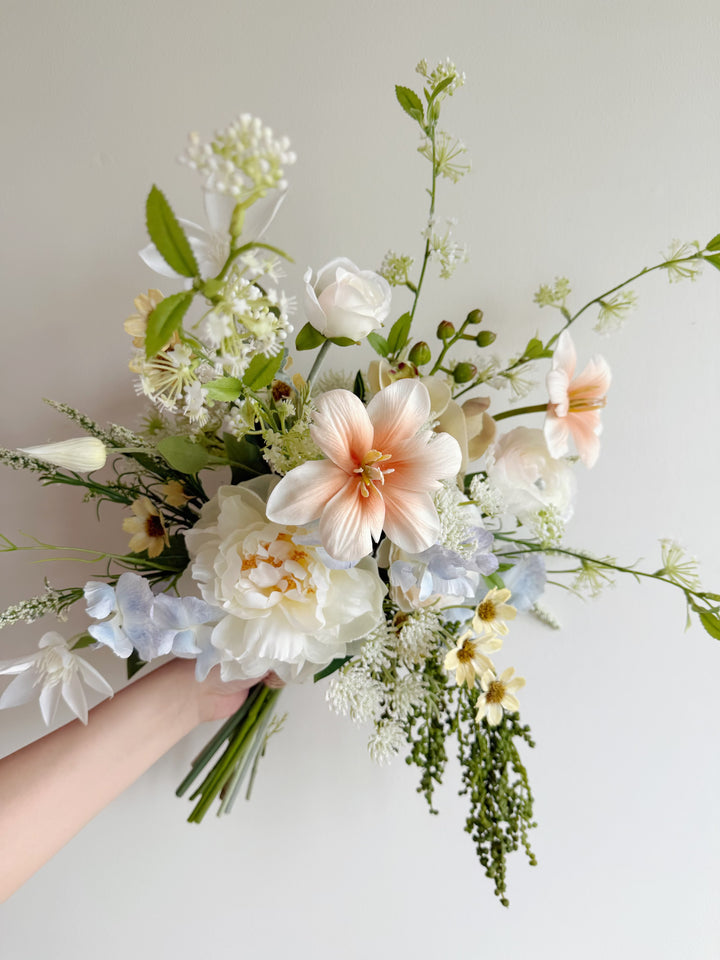 Soft Daybreak Bouquet (1-sided)