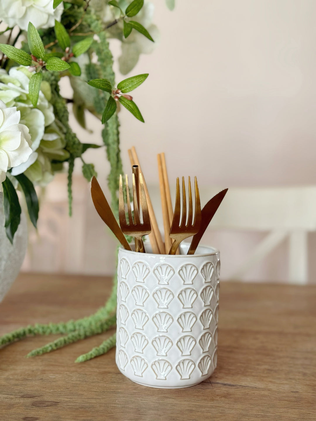 Vintage Shell Cutlery Holder