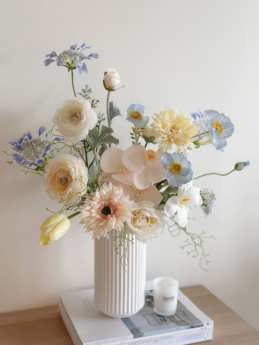 Vanilla Breeze in the Vase (1-sided)