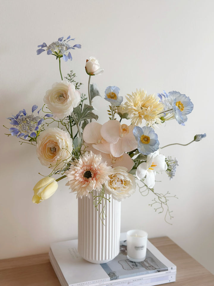 Vanilla Breeze in the Vase (1-sided)