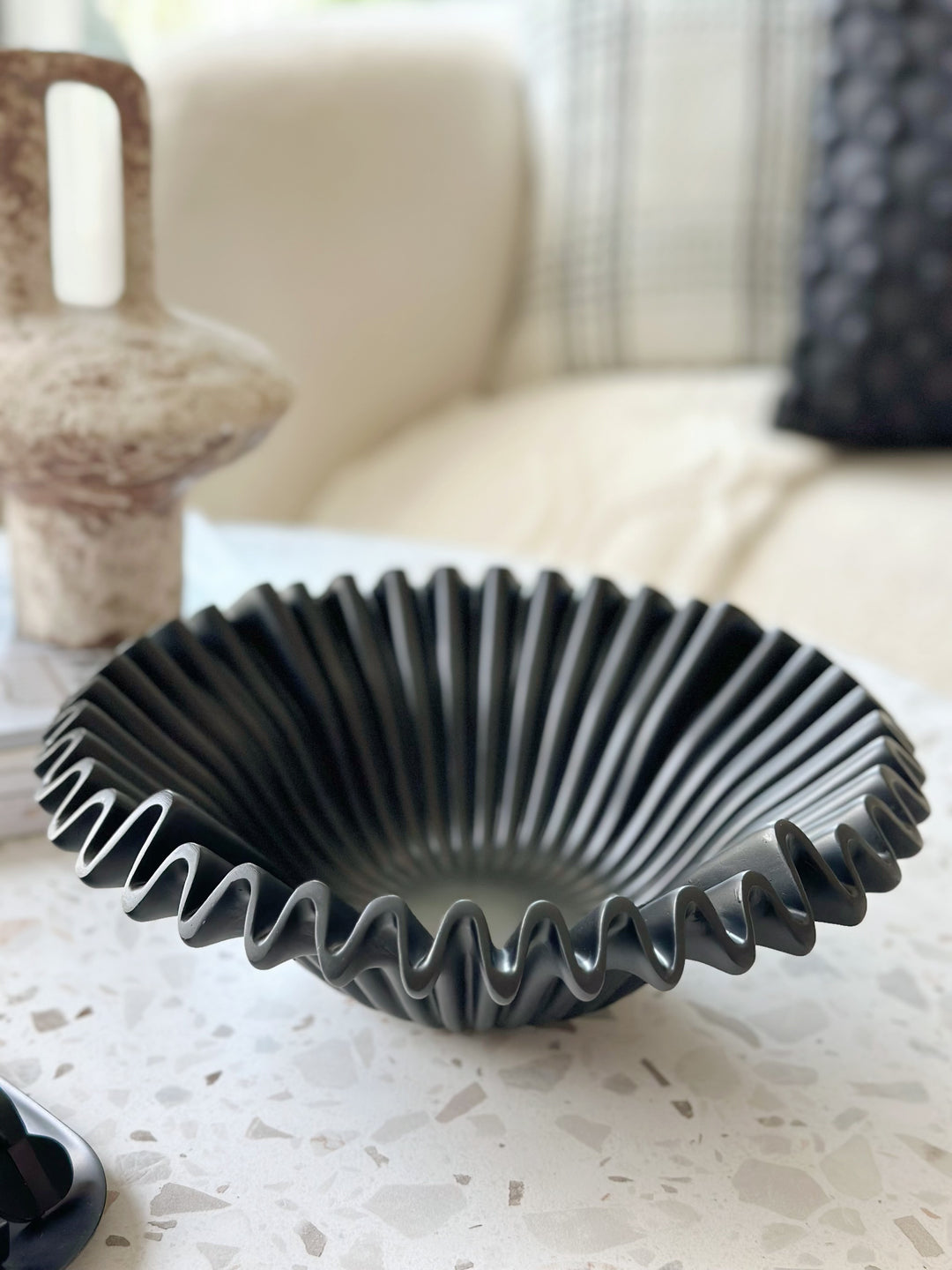 PRE-ORDER (16-22 May): Sleek Black Rippled Elegance Bowl