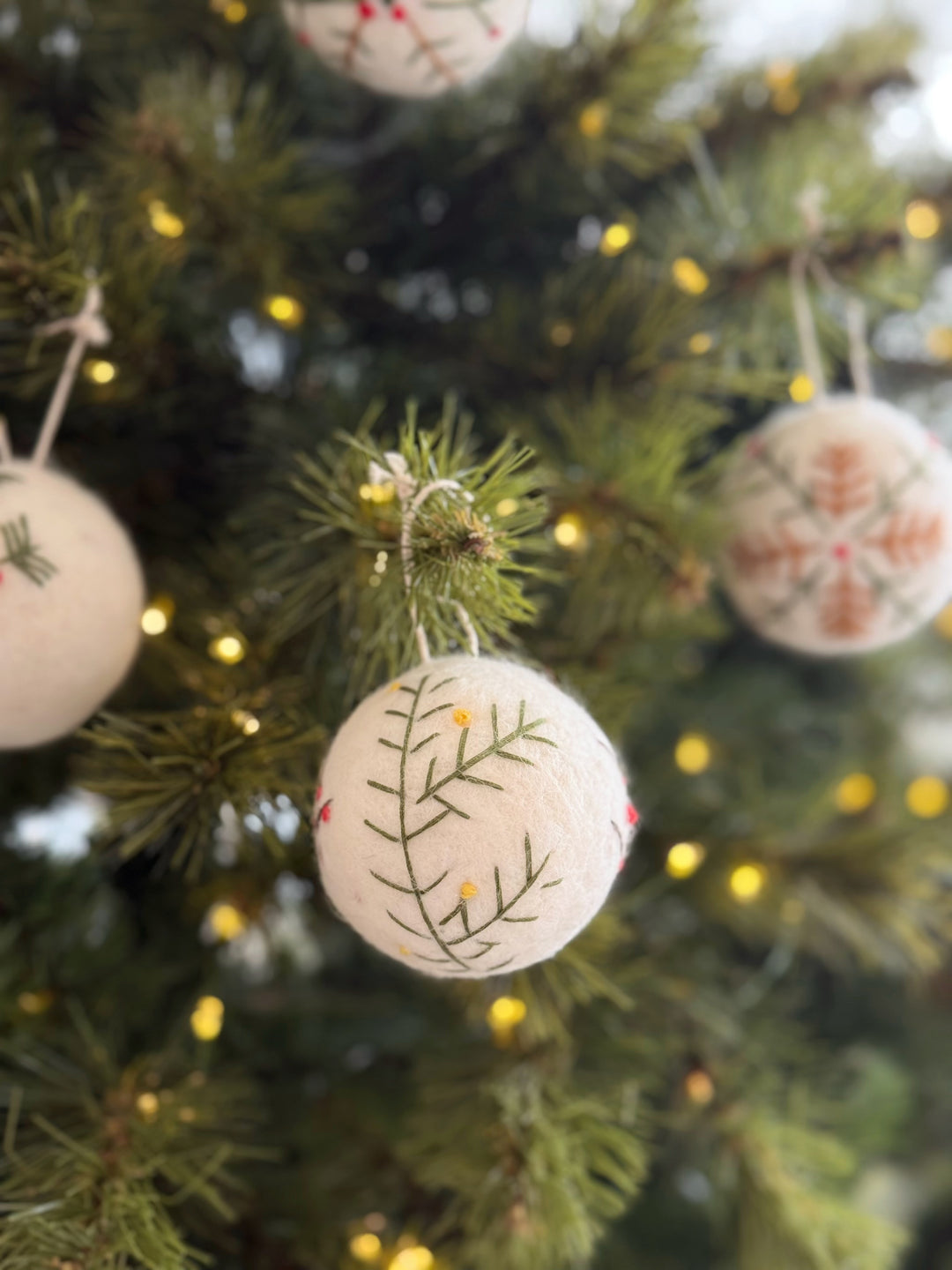 PRE-ORDER (19-23 Oct): Winter Botanicals Embroidered Felt Baubles (set of 4)