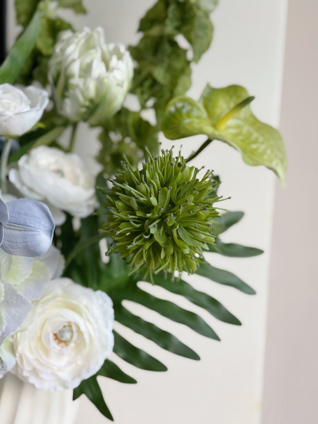 Azure Verdelle Bloom in the Vase (1-sided)