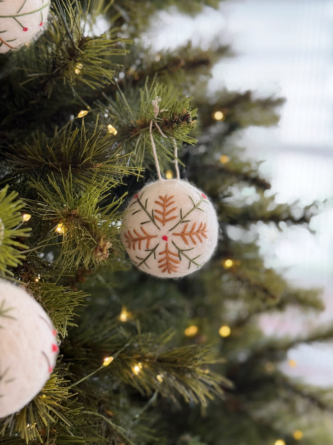 PRE-ORDER (19-23 Oct): Winter Botanicals Embroidered Felt Baubles (set of 4)