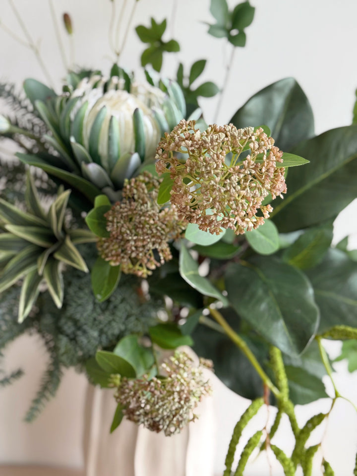 Botanical Rhythm in the Vase (1-sided)