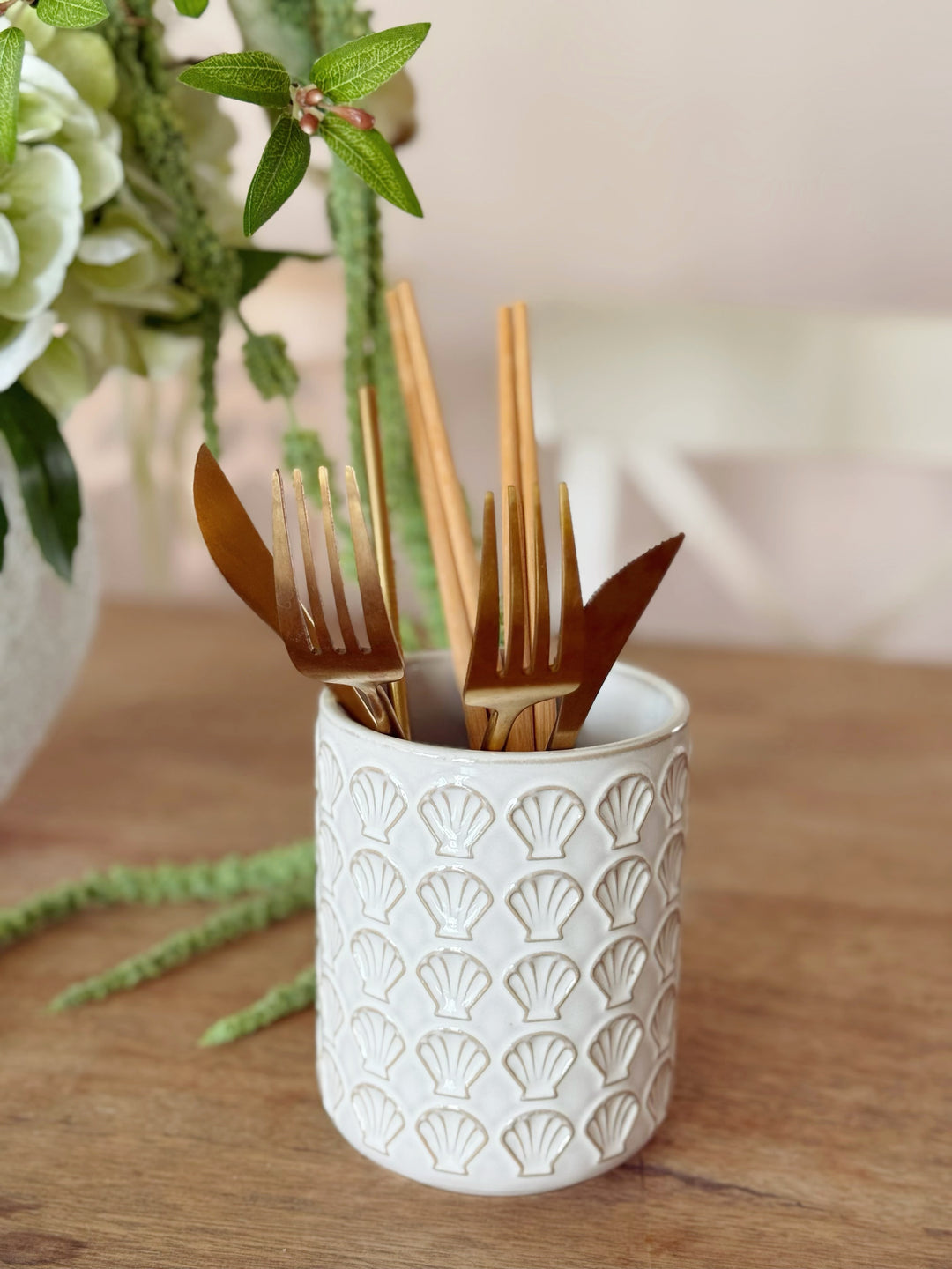 Vintage Shell Cutlery Holder
