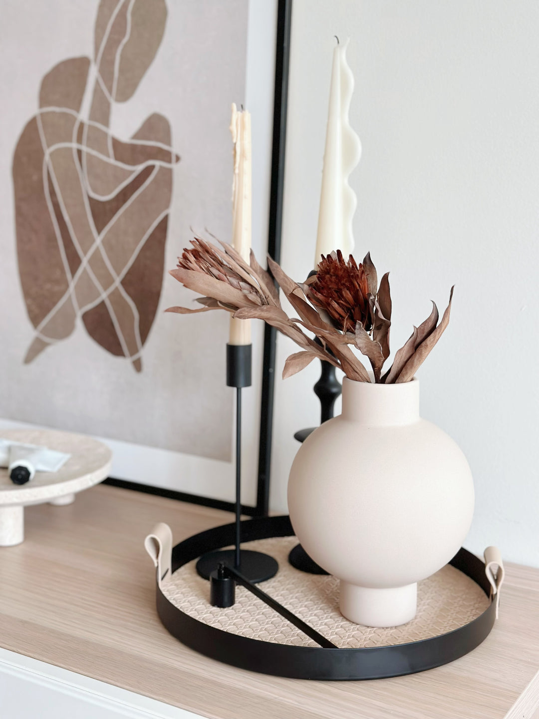 PRE-ORDER: Soft Silhouette Vase (2 options)