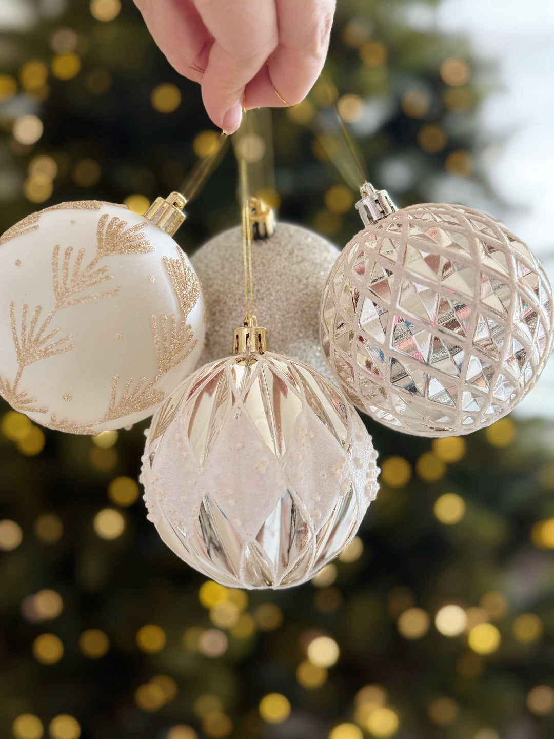 Winter Radiance 8cm Bauble Set (Set of 8)
