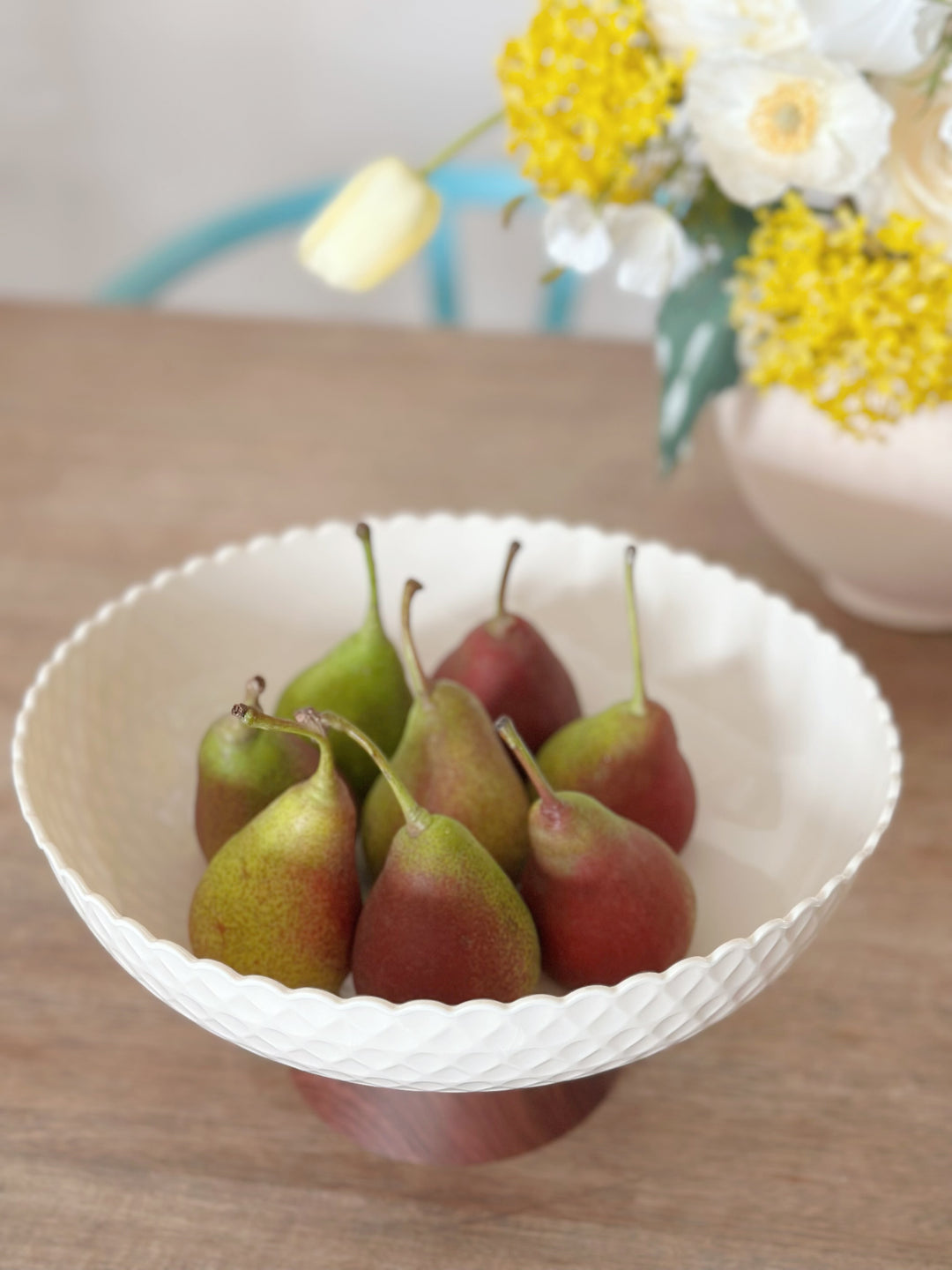 AquaScallop Fruit Bowl - cream