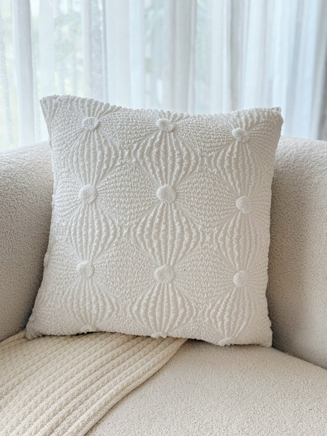 Ripple Hug Cushion Cover
