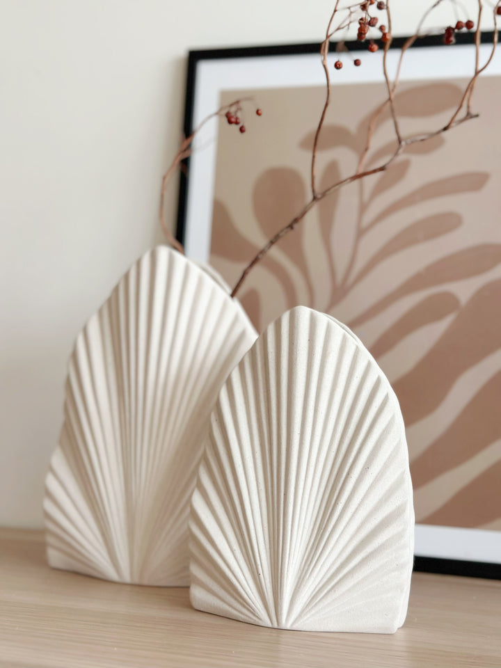 PRE-ORDER (13-19 May): Palm Radiance Duo Vases (set of 2)