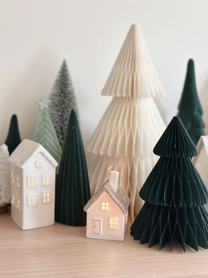 Cozy Cottage Light-Up House (2 sizes)