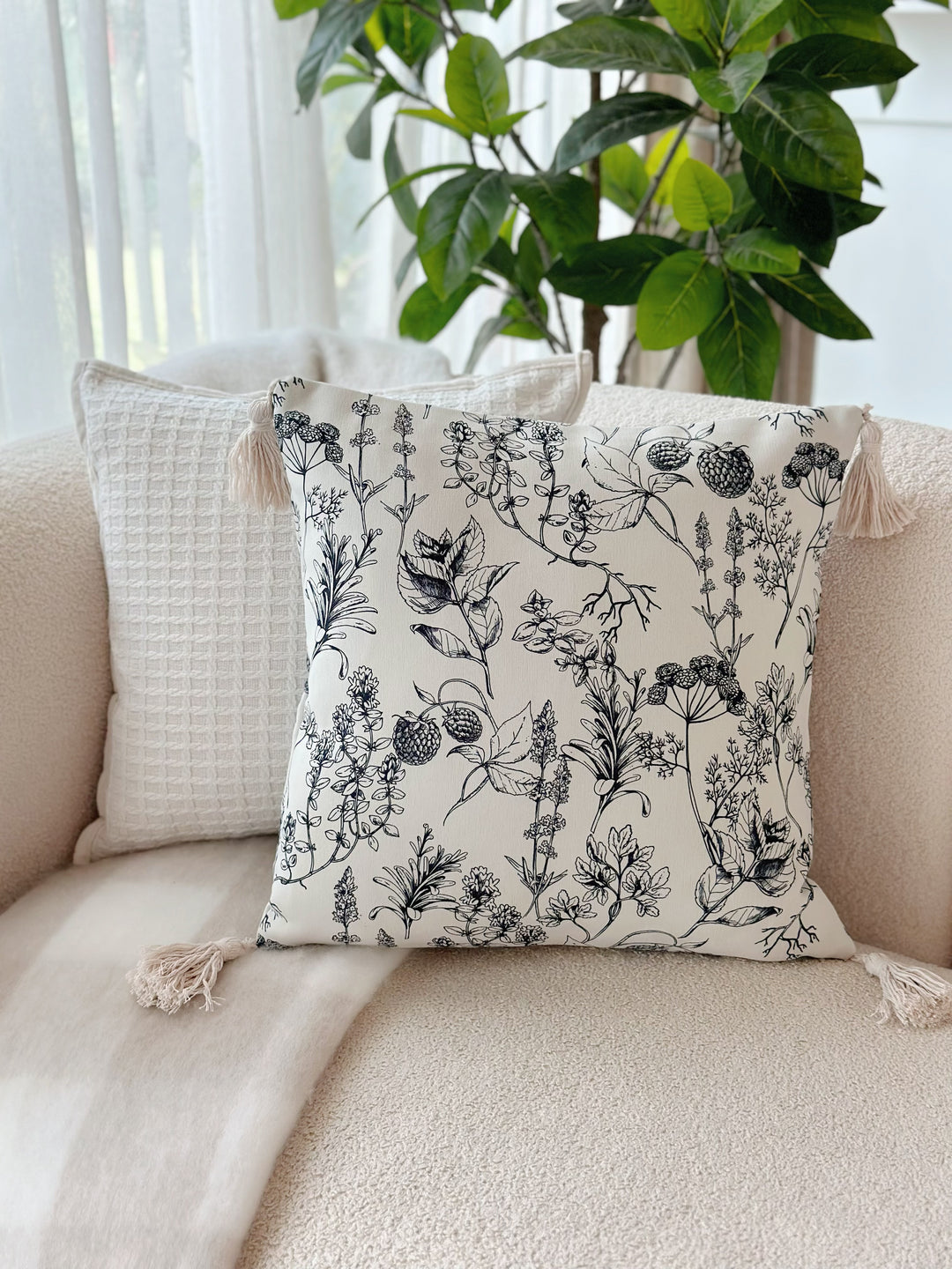 Botanical Sketch Cushion Cover
