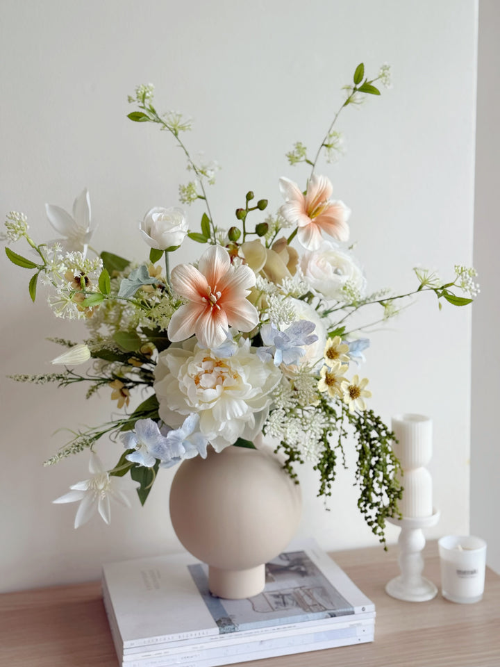 Soft Daybreak Bouquet (1-sided)