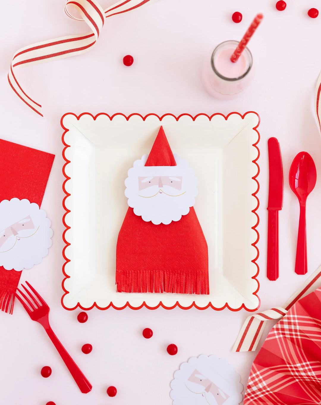 PRE-ORDER (26/09-02/10): Believe Santa Napkin Ring and Napkin Set