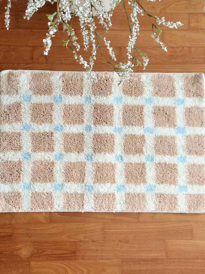 Cloudscape Checkered Mat