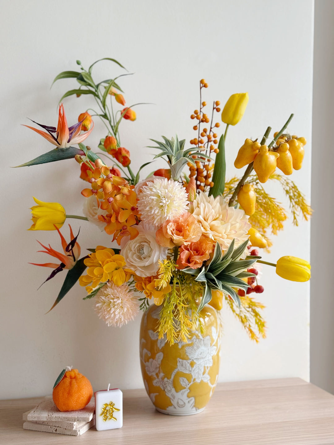 金玉满堂 Opulent Prosperity Arrangement In The Vase (1-sided)