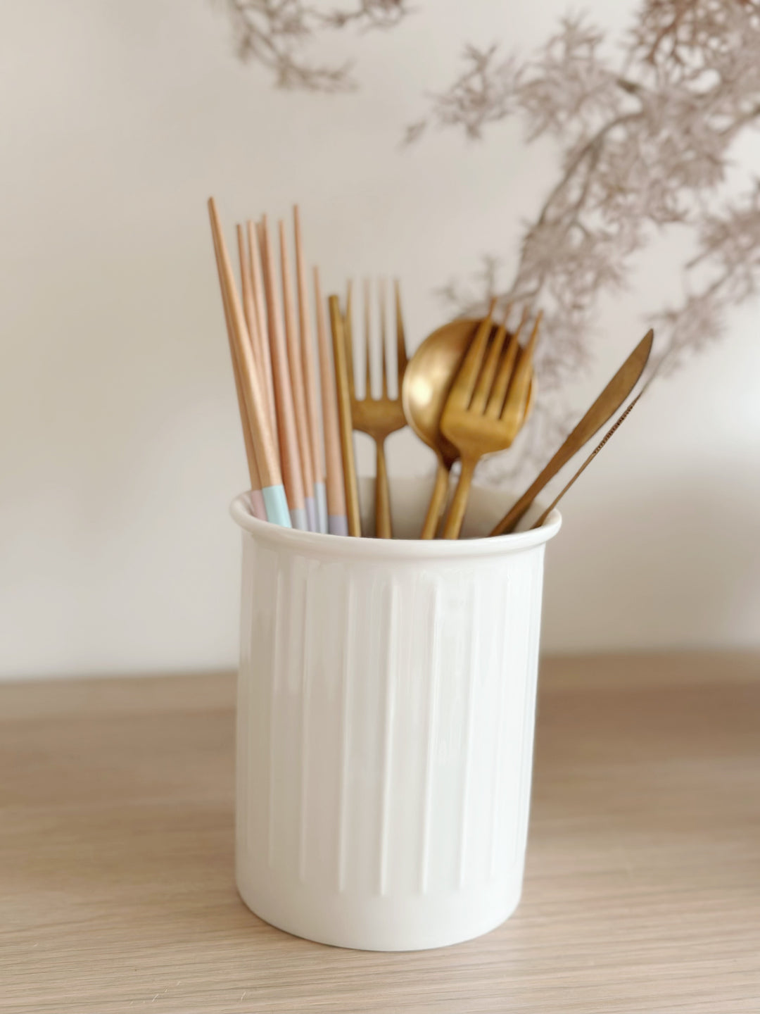 PRE-ORDER (13-19 May): Lumi Cutlery Holder