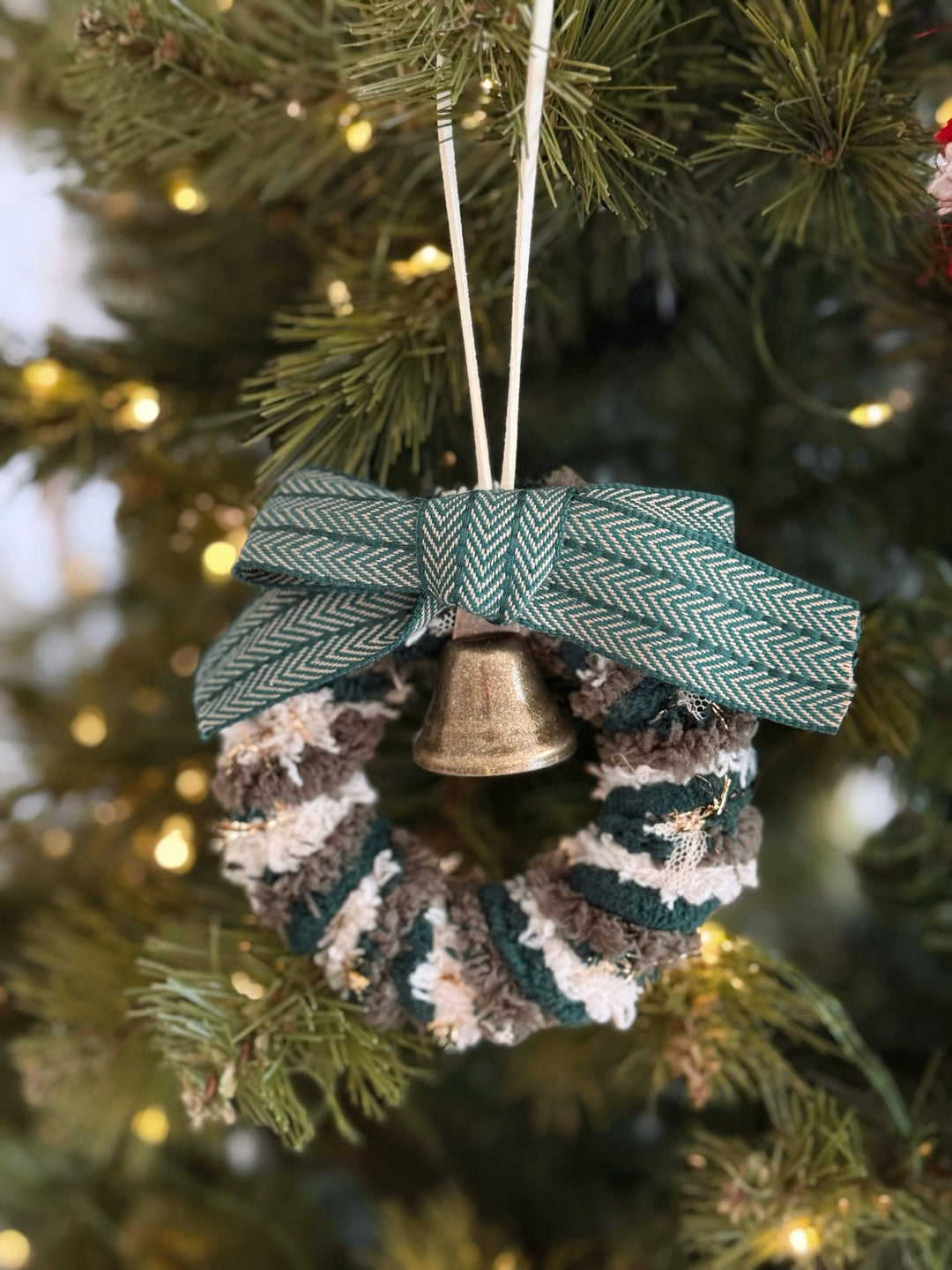 Bellbow Mini Wreath Ornaments (2 options)
