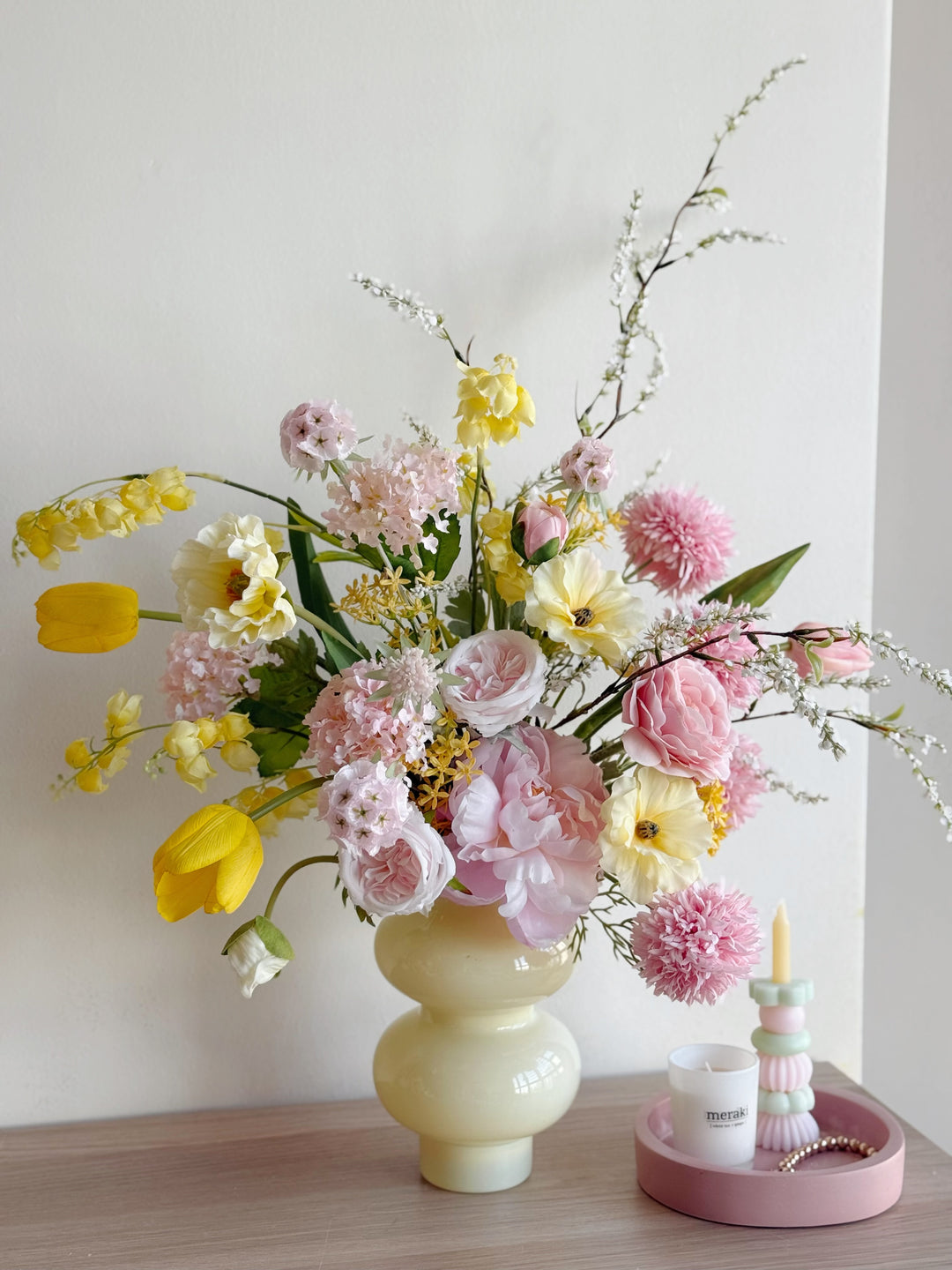 Butterblush Garden Bouquet (front facing)