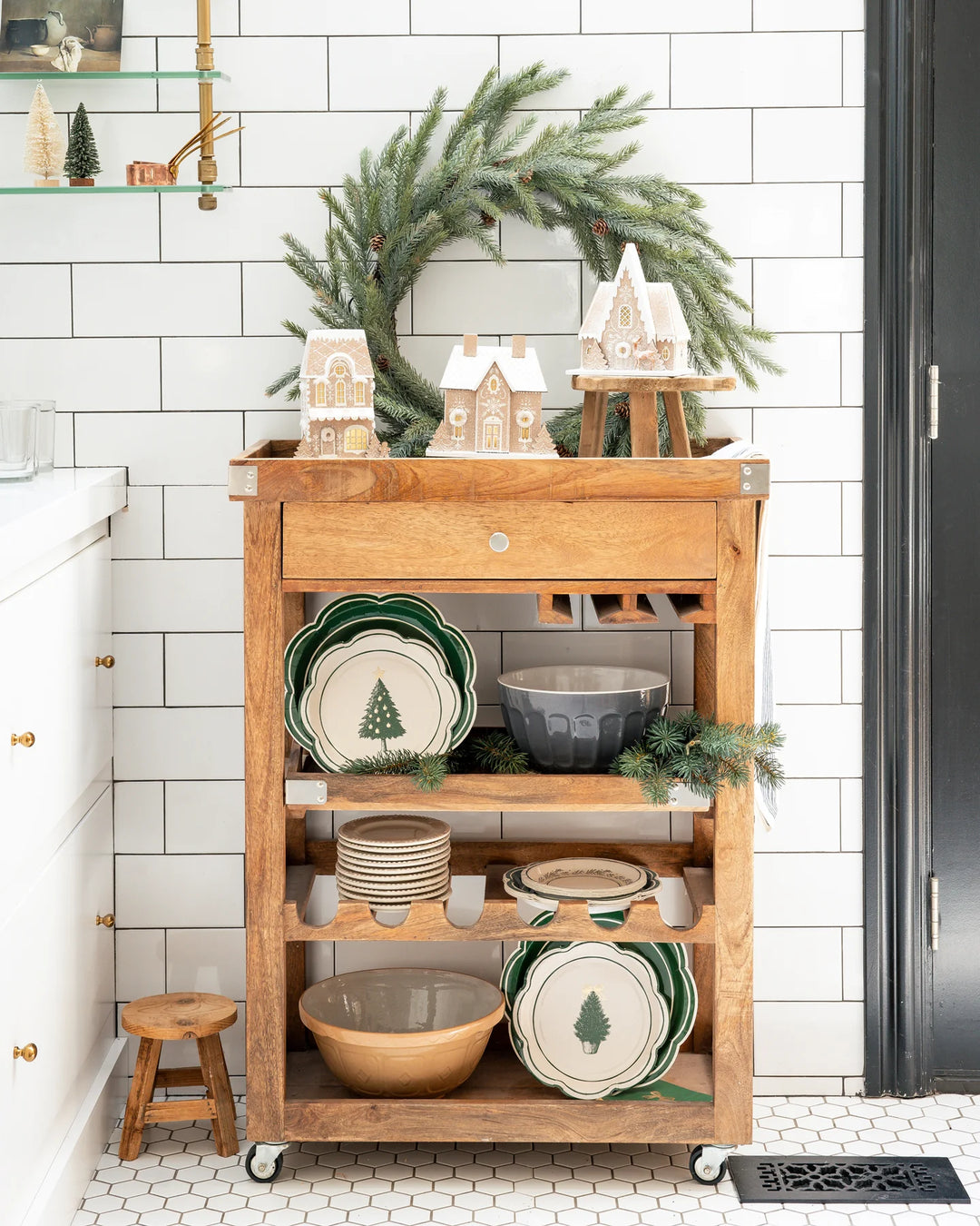 PRE-ORDER (26/09-02/10): Christmas Lane Plate Set 9"