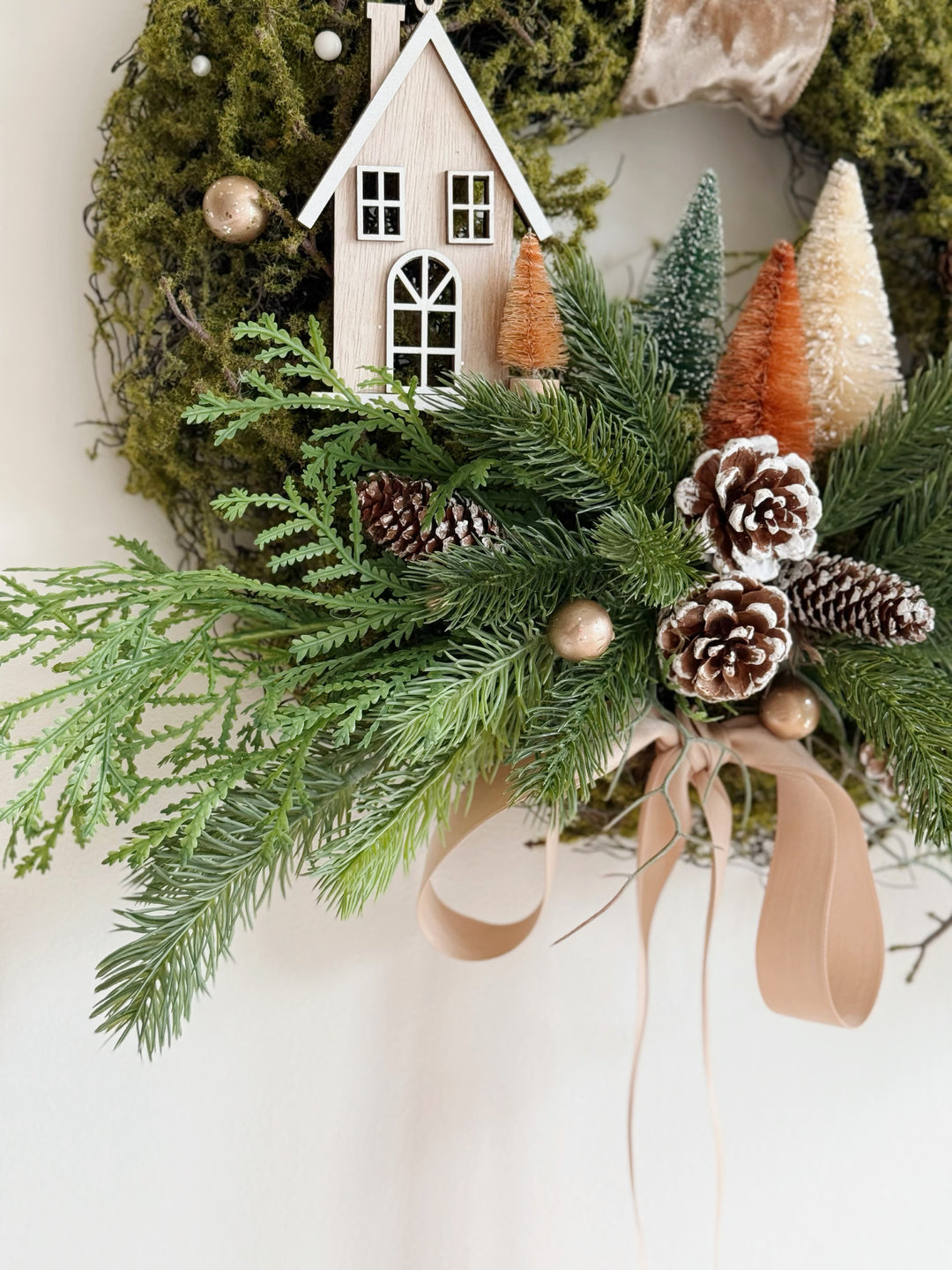 Winter Cottage Glow Wreath