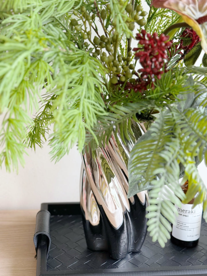 Evergreen & Merlot Harmony In The Vase Pot (1-sided)